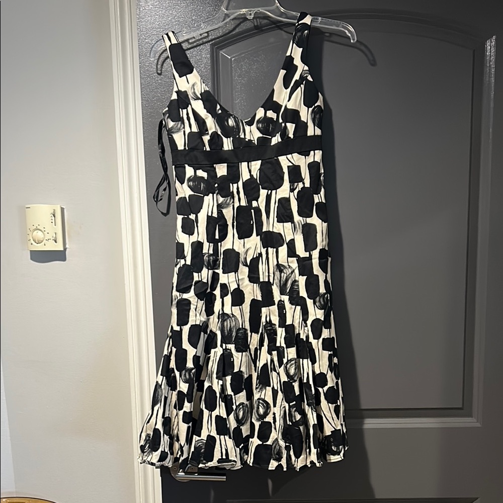 Black and White Patterned Women's Dress